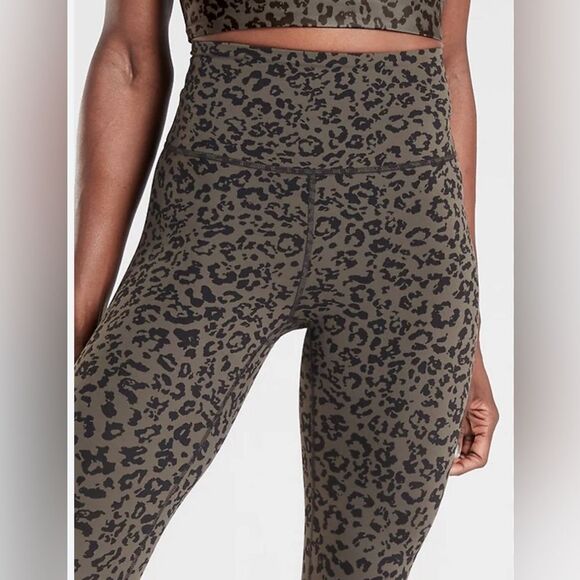 Athleta Leopard Elation Tights - Picture 1 of 5